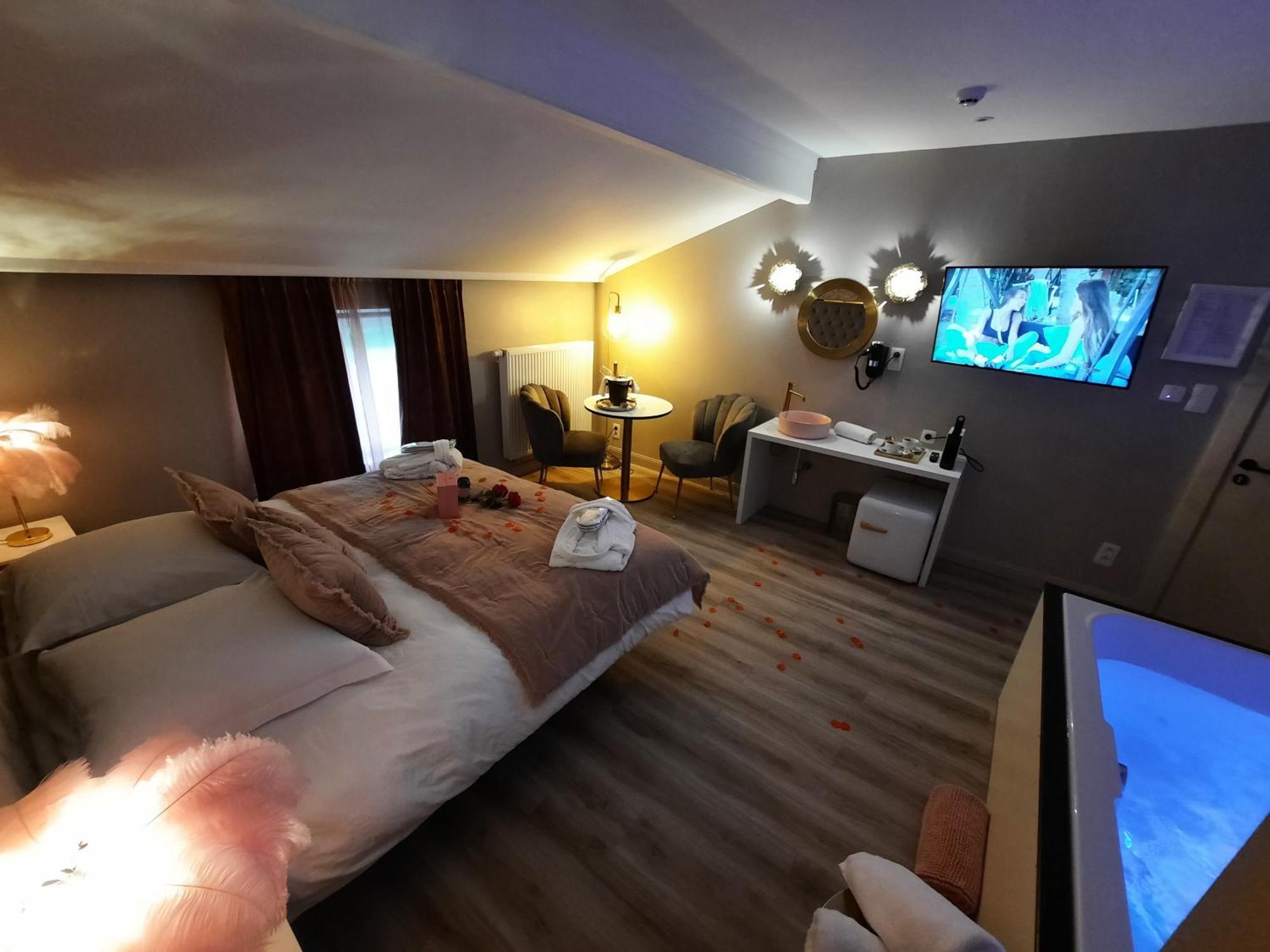 Hotel Mademoiselle Liège Extérieur photo