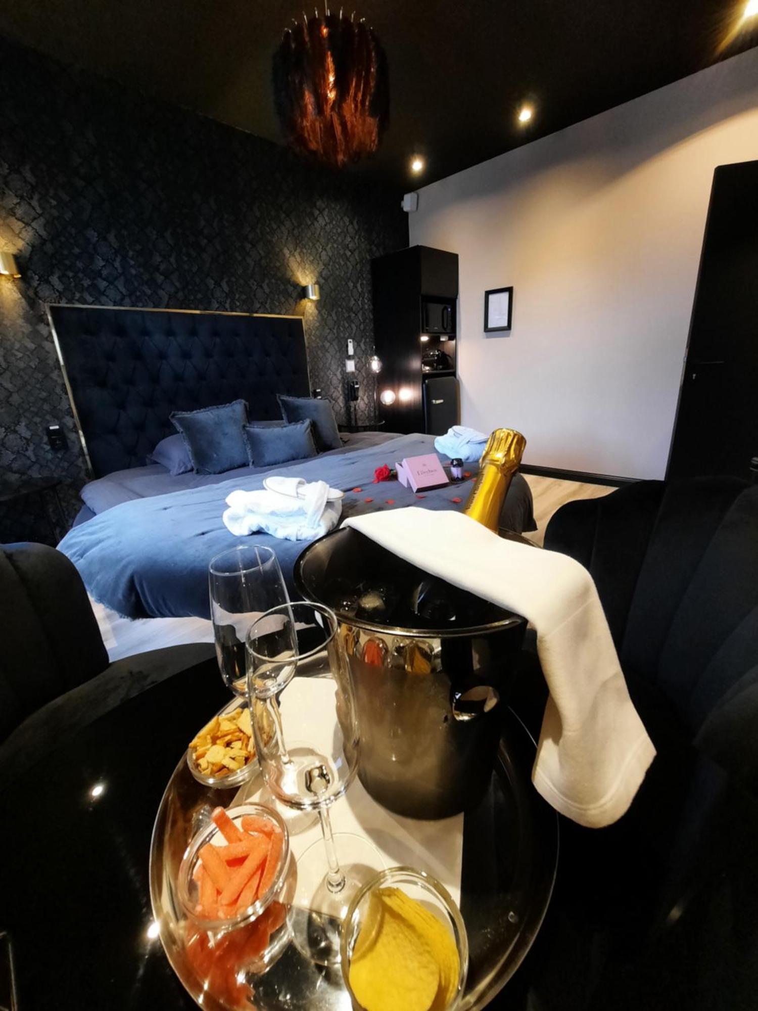 Hotel Mademoiselle Liège Extérieur photo