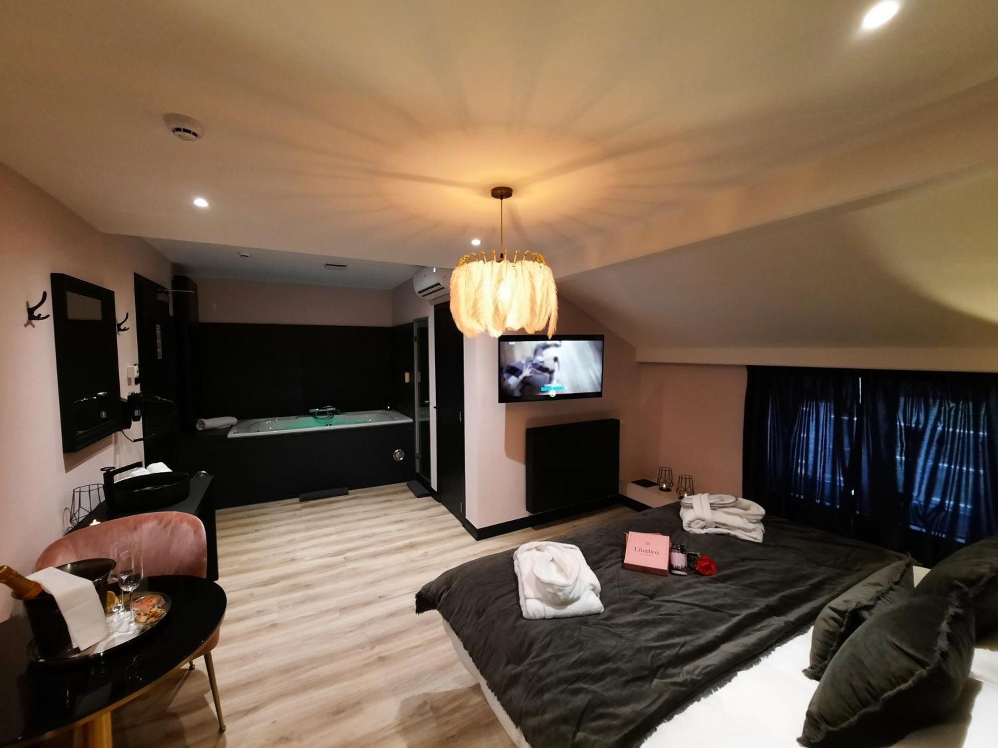 Hotel Mademoiselle Liège Extérieur photo
